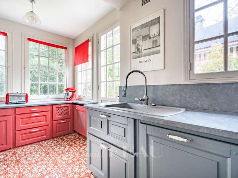 Maison Bougival - 5 chambres - 185m²