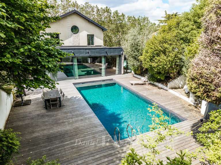 Maison Bougival - 5 chambres - 246m²