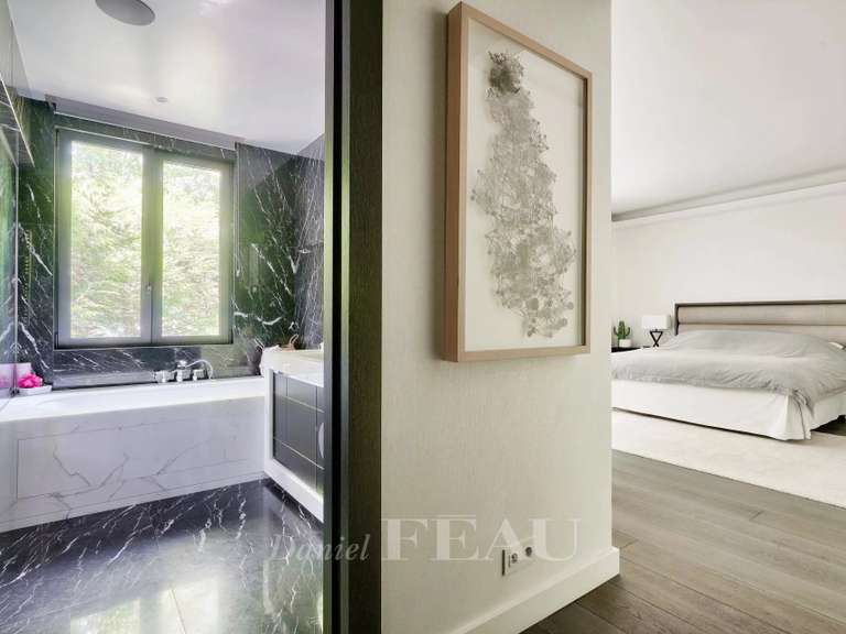 Maison Bougival - 5 chambres - 246m²