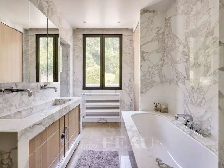 Maison Bougival - 5 chambres - 246m²