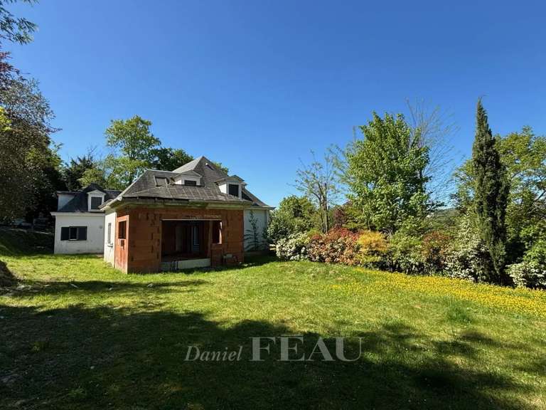 Maison Bougival - 5 chambres - 588m²