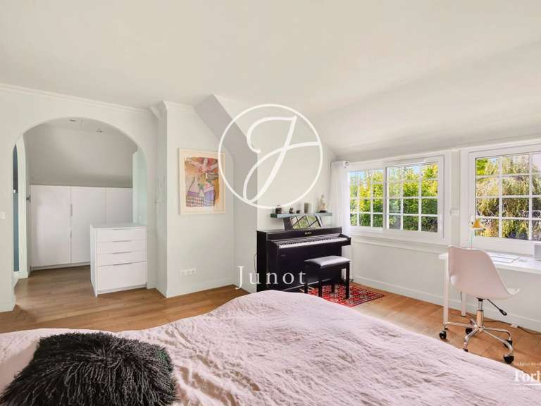 Maison Bougival - 4 chambres - 311m²