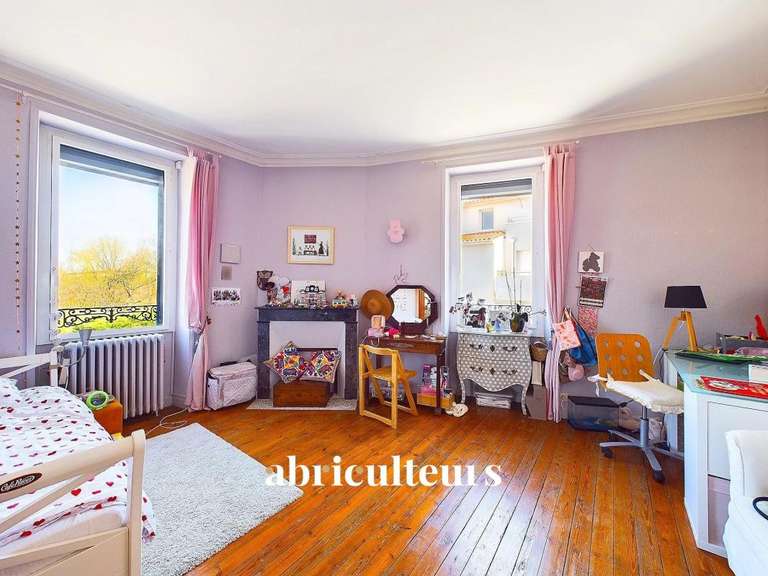 Maison Bouguenais - 4 chambres - 220m²