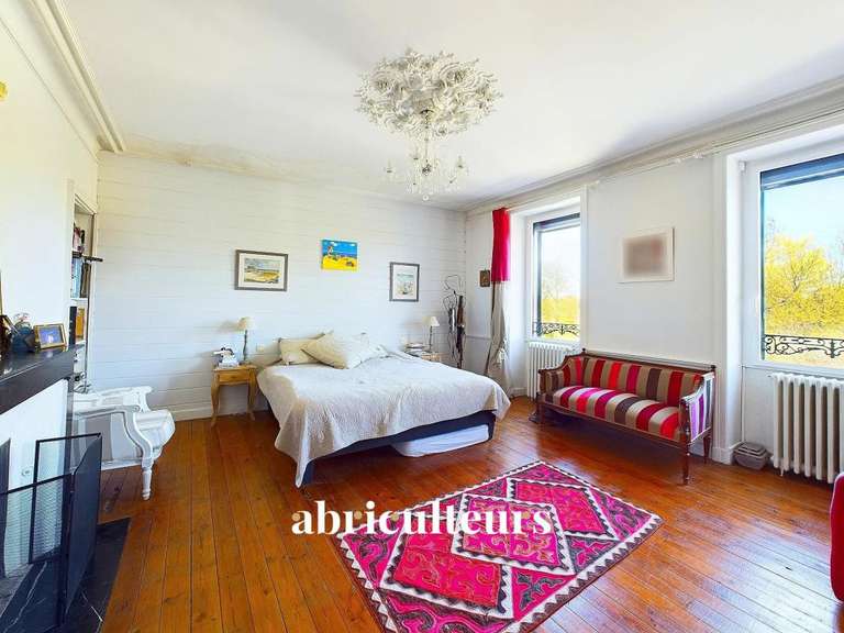 Maison Bouguenais - 4 chambres - 220m²