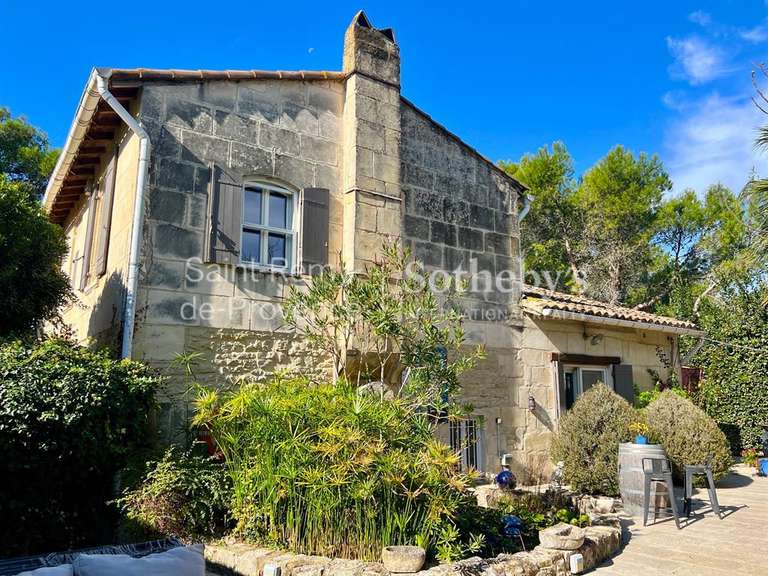 Maison Boulbon - 5 chambres - 209m²