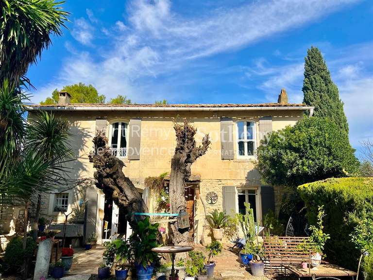 Maison Boulbon - 5 chambres - 209m²