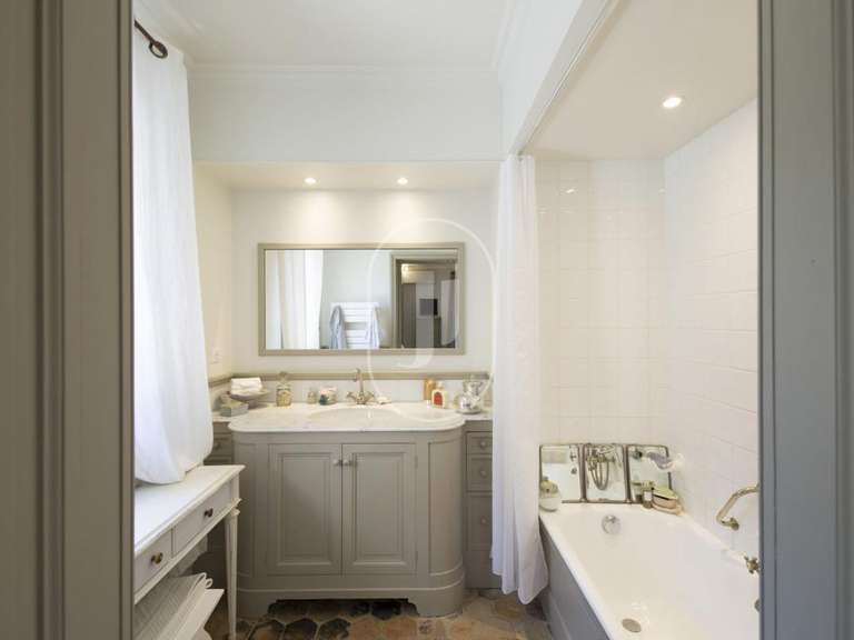 Maison Boulbon - 6 chambres - 300m²