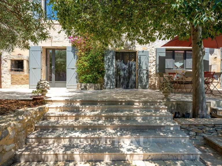 Maison Boulbon - 6 chambres - 328m²