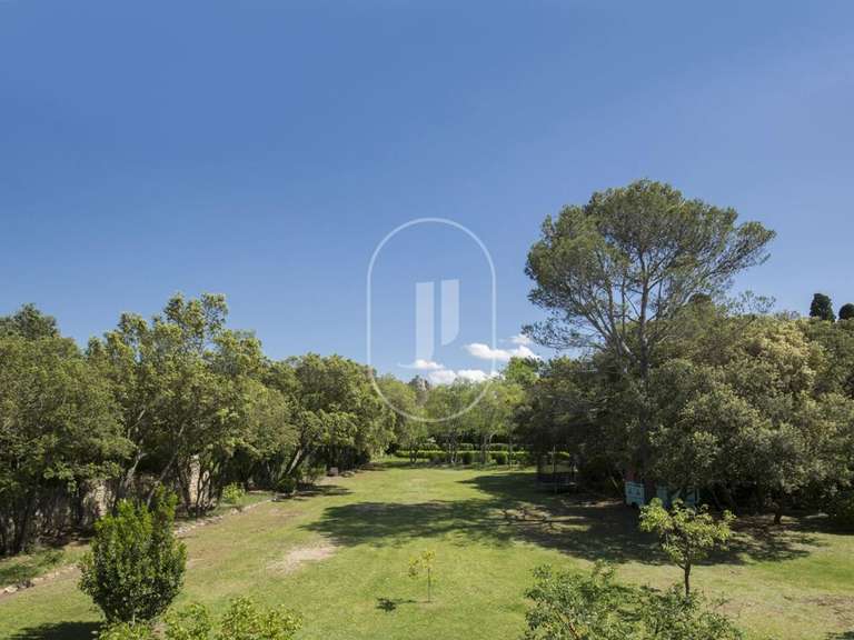 Propriété Boulbon - 6 chambres - 300m²