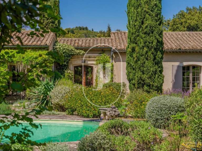 Property Boulbon - 6 bedrooms - 300m²