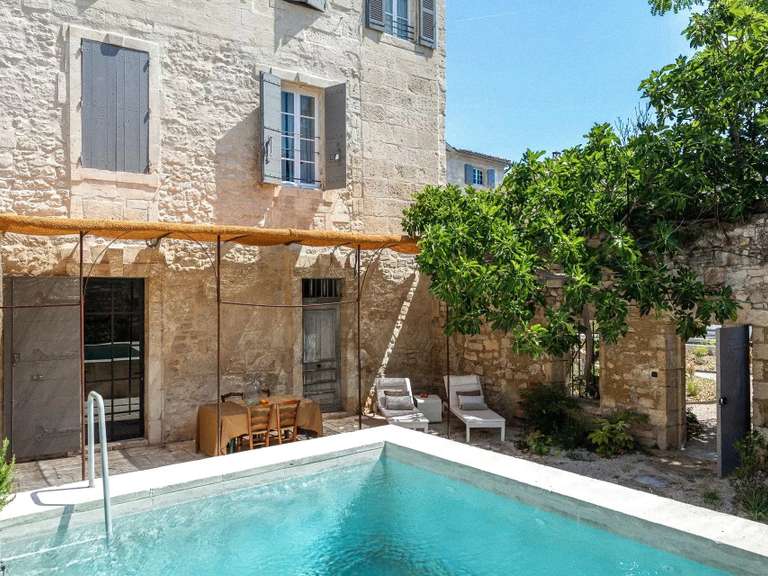 Propriété Boulbon - 11 chambres - 1160m²