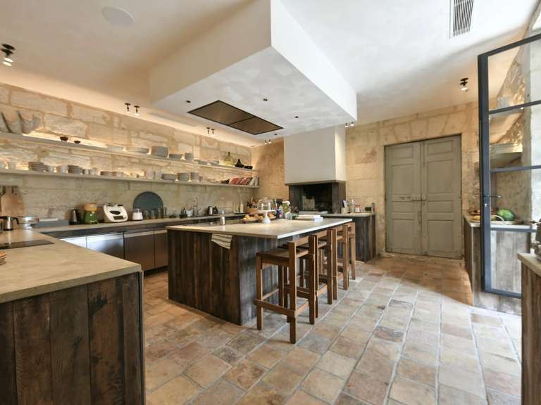 Propriété Boulbon - 11 chambres - 1160m²