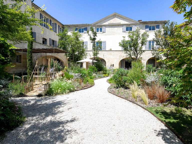 Propriété Boulbon - 11 chambres - 1160m²