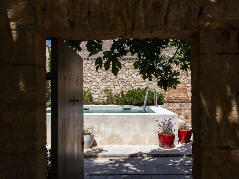 Propriété Boulbon - 11 chambres - 1160m²