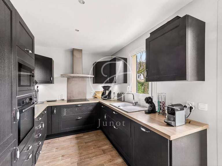 Maison Boullay-les-Troux - 4 chambres - 171m²