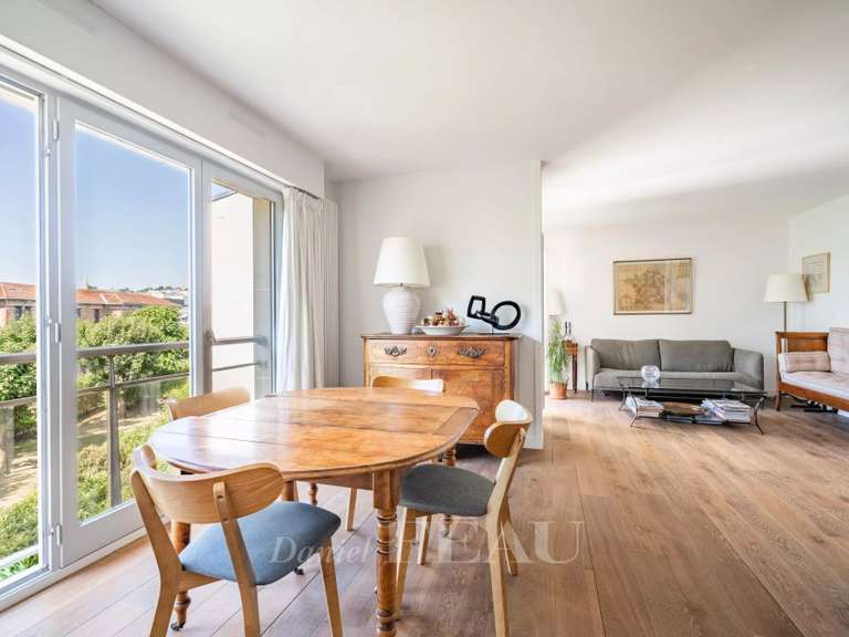 Apartment Boulogne-Billancourt - 2 bedrooms - 97m²