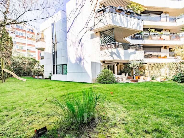 Appartement Boulogne-Billancourt - 3 chambres - 140m²