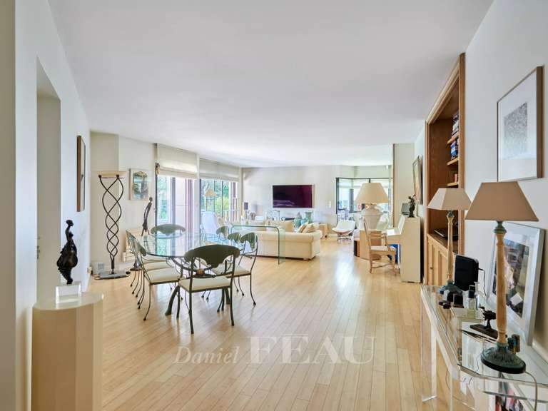 Appartement Boulogne-Billancourt - 3 chambres - 140m²