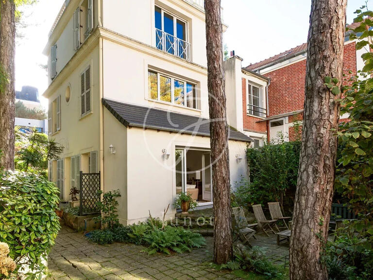 Maison Boulogne-Billancourt - 4 chambres - 197m²