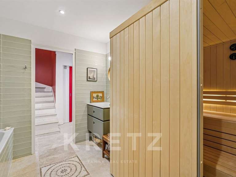 House Boulogne-Billancourt - 3 bedrooms - 200m²