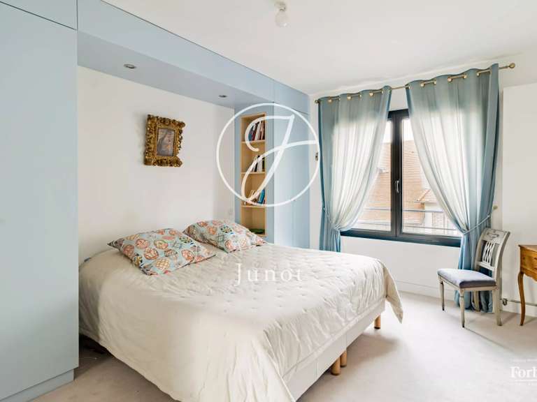 Maison Boulogne-Billancourt - 3 chambres - 237m²