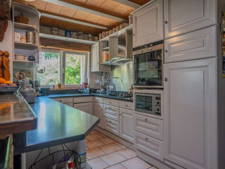 Propriété Bouquet - 7 chambres - 250m²
