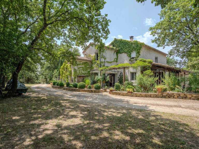 Propriété Bouquet - 7 chambres - 250m²