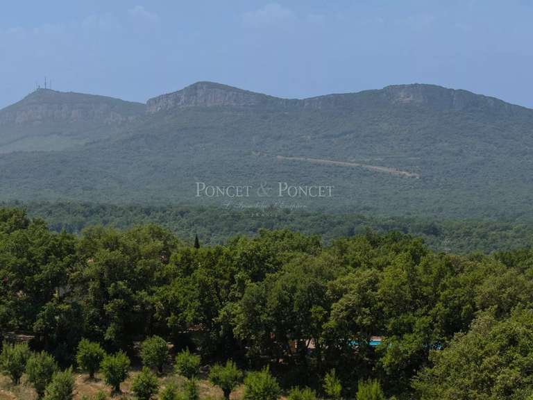 Propriété Bouquet - 7 chambres - 250m²