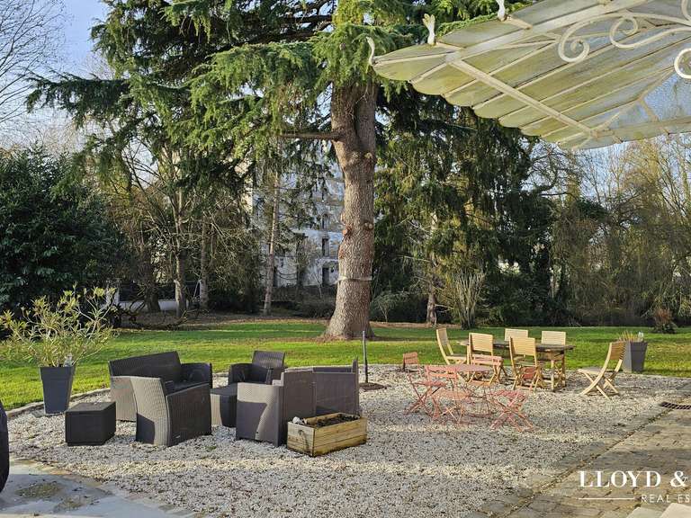 Maison Bouray-sur-Juine - 9 chambres - 455m²