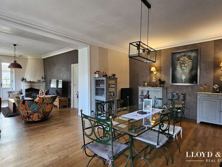 Maison Bouray-sur-Juine - 9 chambres - 455m²