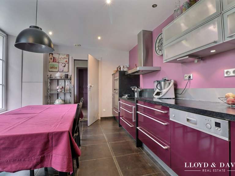 Maison Bouray-sur-Juine - 9 chambres - 455m²