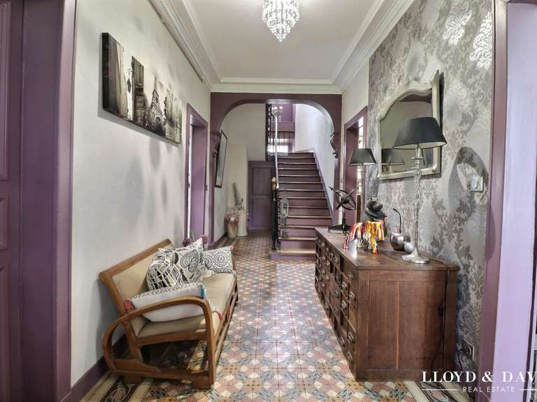 Maison Bouray-sur-Juine - 9 chambres - 455m²