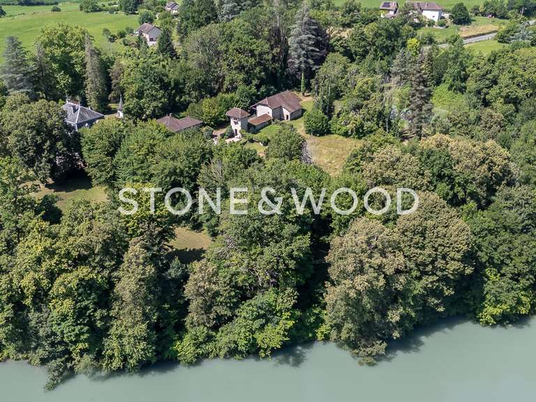 House Bourdeau - 10 bedrooms - 979m²