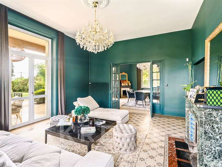 Maison Bourg-en-Bresse - 7 chambres - 450m²