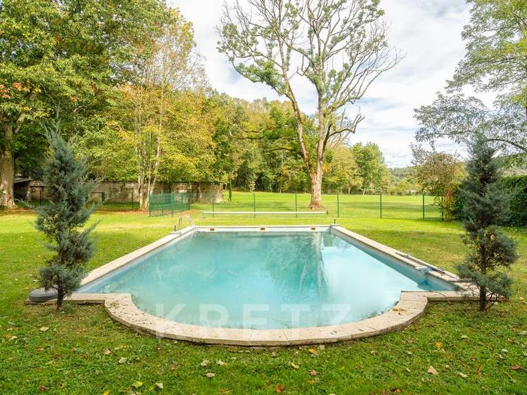 Maison Bourg-en-Bresse - 7 chambres - 450m²