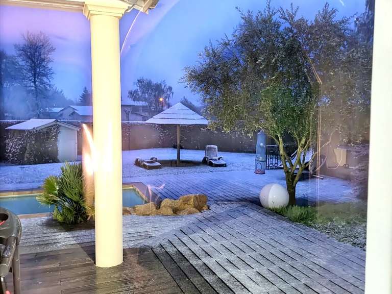 Maison Bourg-en-Bresse - 3 chambres - 162m²