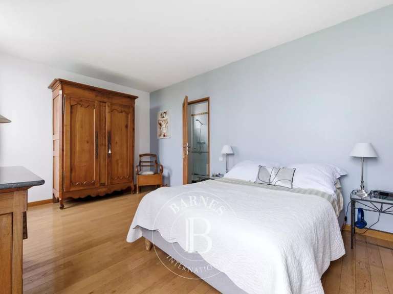 House Bourg-la-Reine - 5 bedrooms - 233m²