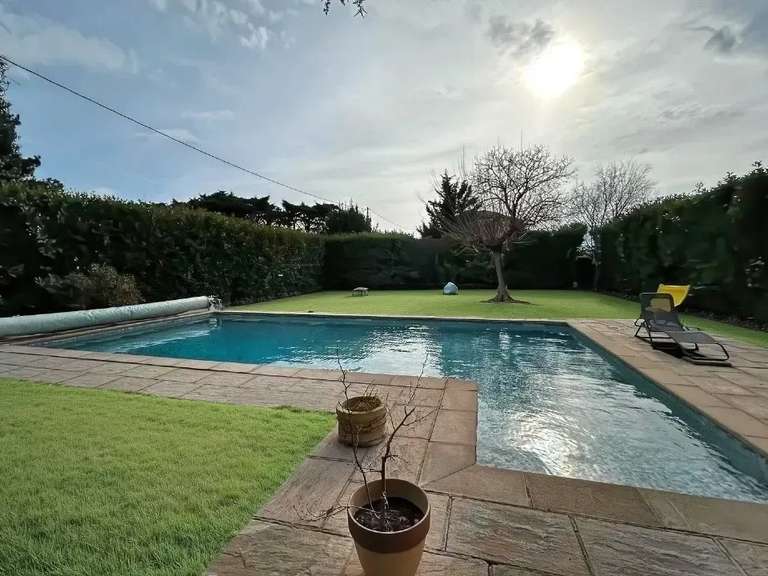Maison Bourg-lès-Valence - 3 chambres - 140m²