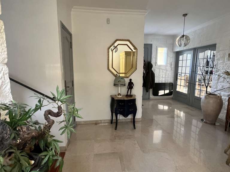 Maison Bourg-lès-Valence - 3 chambres - 140m²