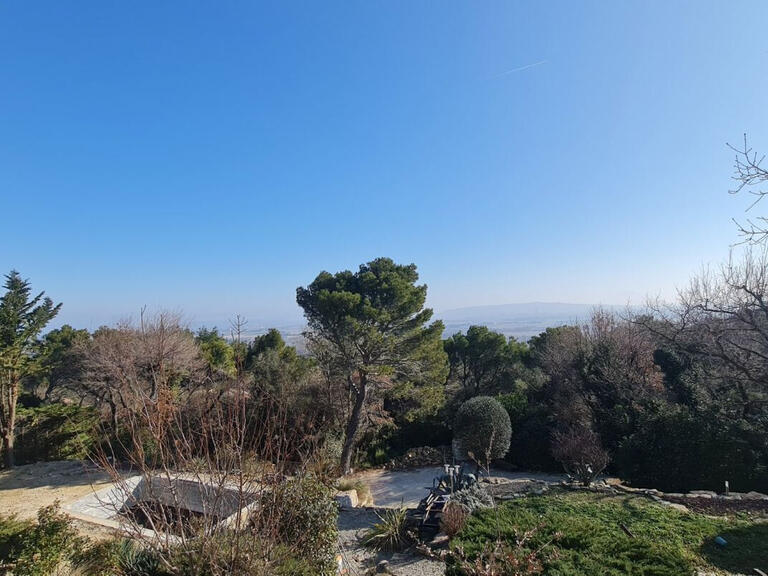 Maison Bourg-Saint-Andéol - 252m²