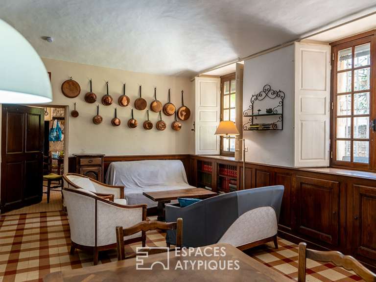 House Bourg-Saint-Andéol - 8 bedrooms - 450m²