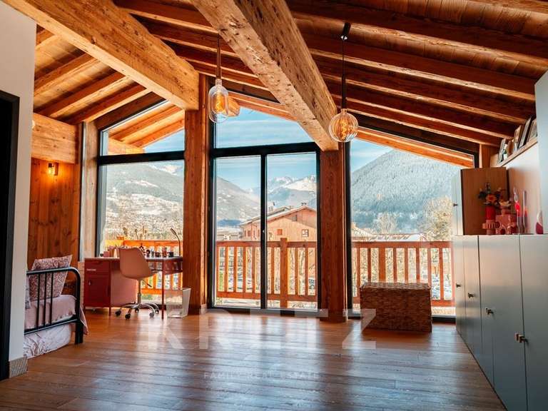 Maison Bourg-Saint-Maurice - 5 chambres - 208m²
