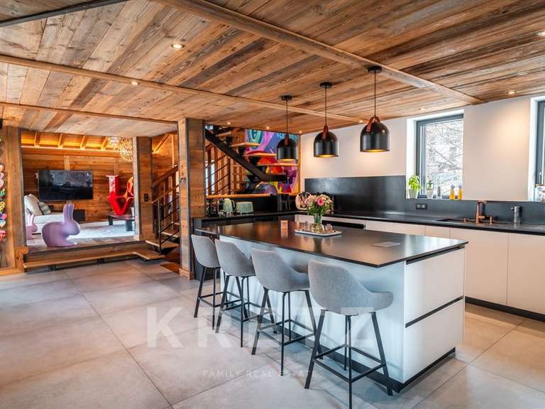 Maison Bourg-Saint-Maurice - 5 chambres - 208m²