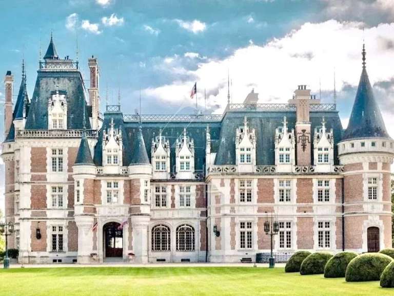 Château Bourges - 3000m²