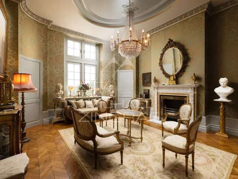 Château Bourges - 3000m²