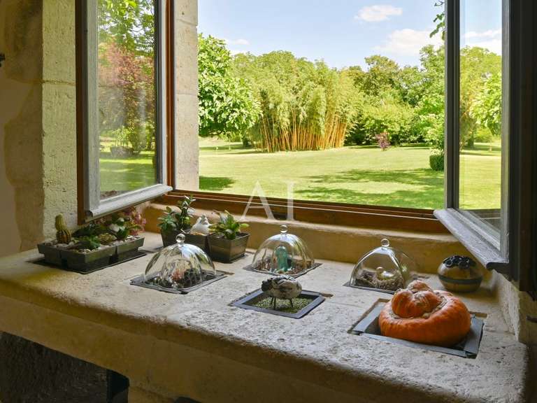 Château Bourges - 16 chambres - 815m²