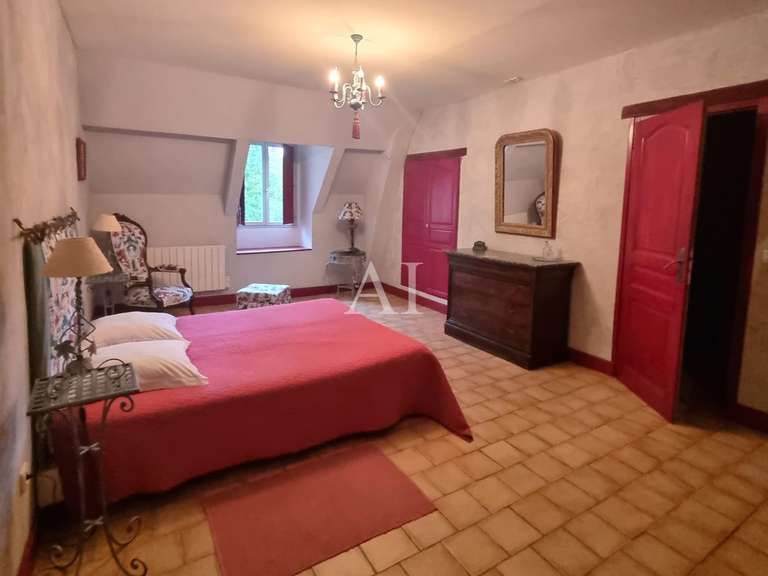 Château Bourges - 16 chambres - 815m²
