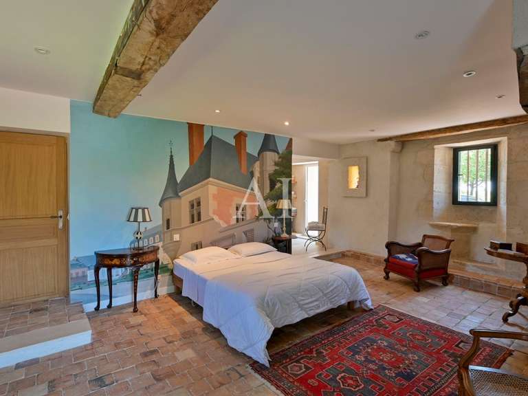 Château Bourges - 16 chambres - 815m²