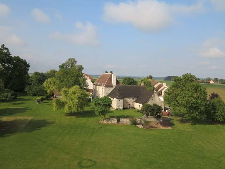 Château Bourges - 16 chambres - 815m²