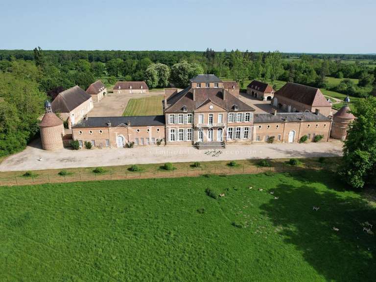 Château Bourges - 8 chambres - 660m²